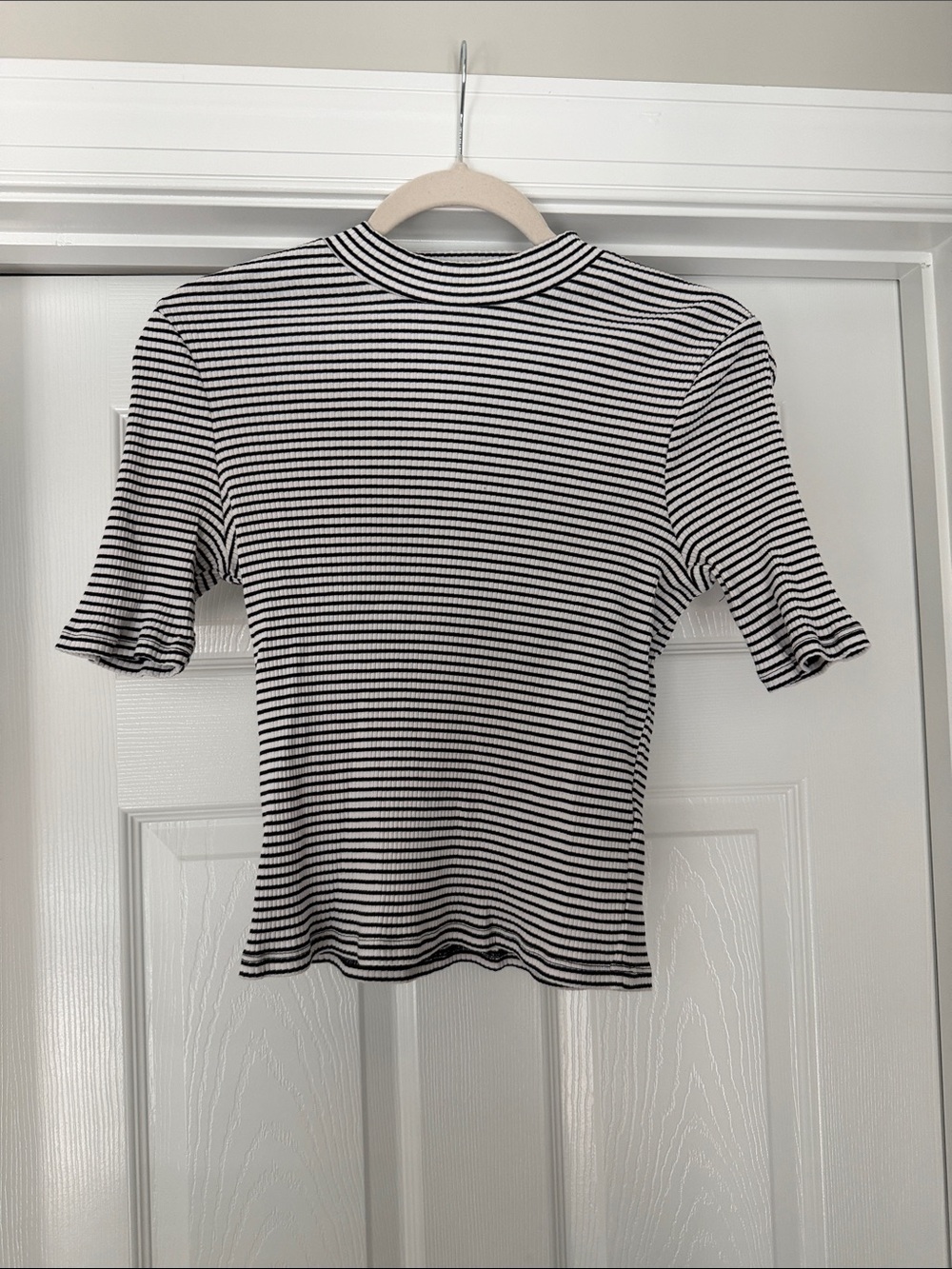 Boden Black & White Striped Short Sleeve Ribbed Top